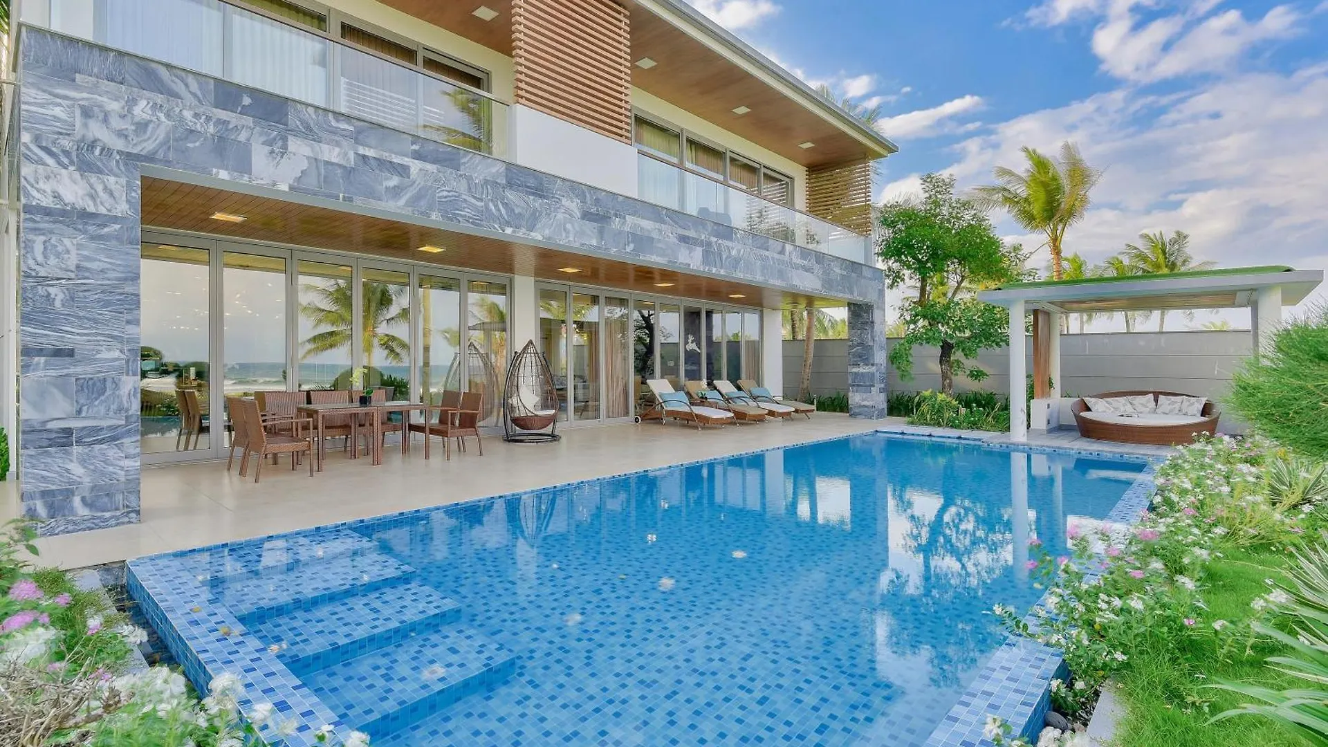Abogo Resort Villas Ocean Da Nang 0*,  Vietnam