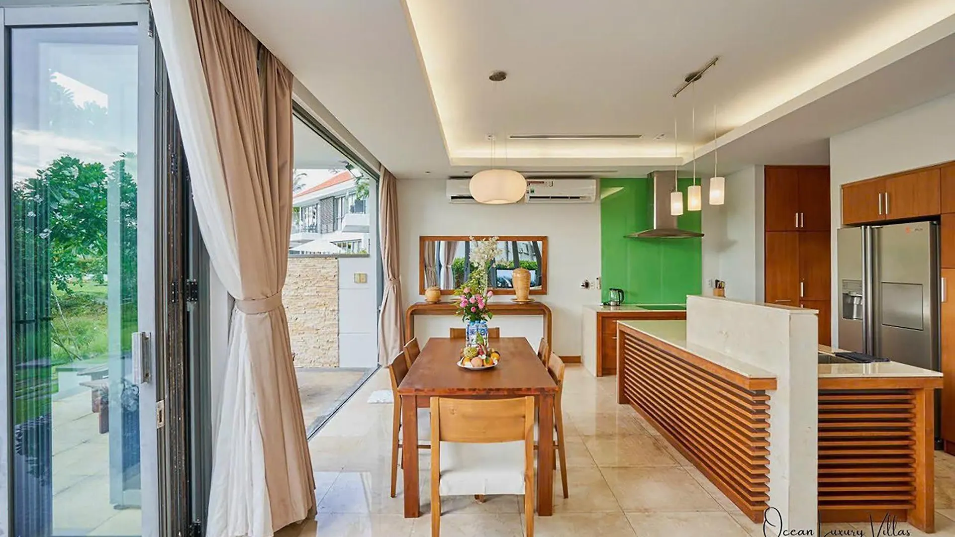 Abogo Resort Villas Ocean Da Nang 0*,